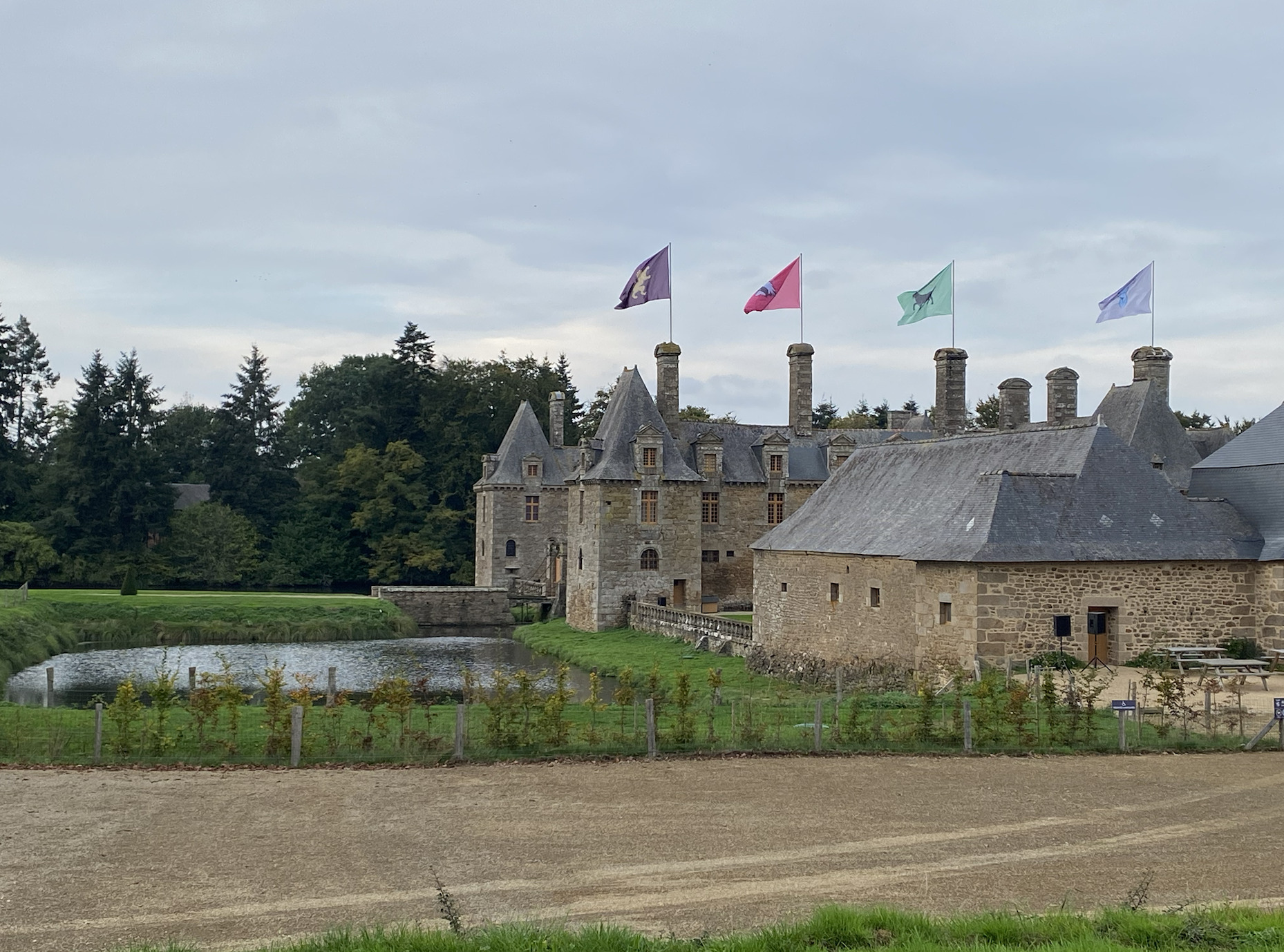 Harry Potter : l’école des sorciers Le Rocher Portail ouvre ses portes le temps des vacances de la Toussaint