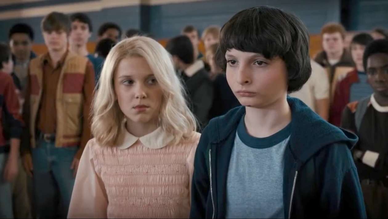 Stranger Things : Finn Wolfhard (Mike) réagit au fait qu&rsquo;il n&#8217;embrasse pas bien