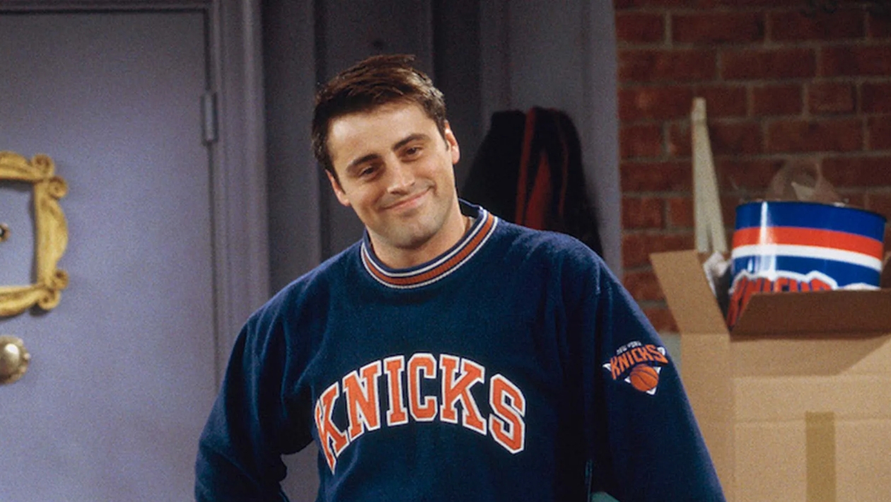 Friends : aviez-vous remarqué cette scène où l&rsquo;acteur de Joey est en plein fou rire ?