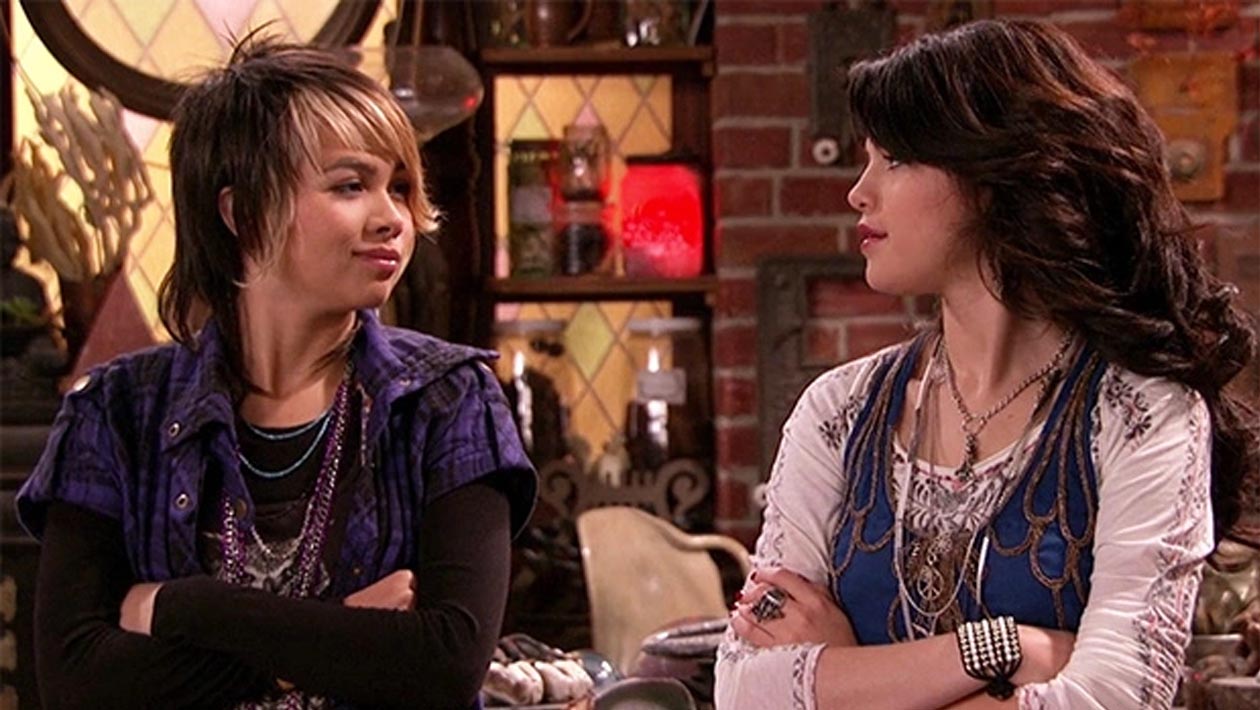 Les Sorciers de Waverly Place : Alex a failli avoir une histoire d&rsquo;amour avec une fille