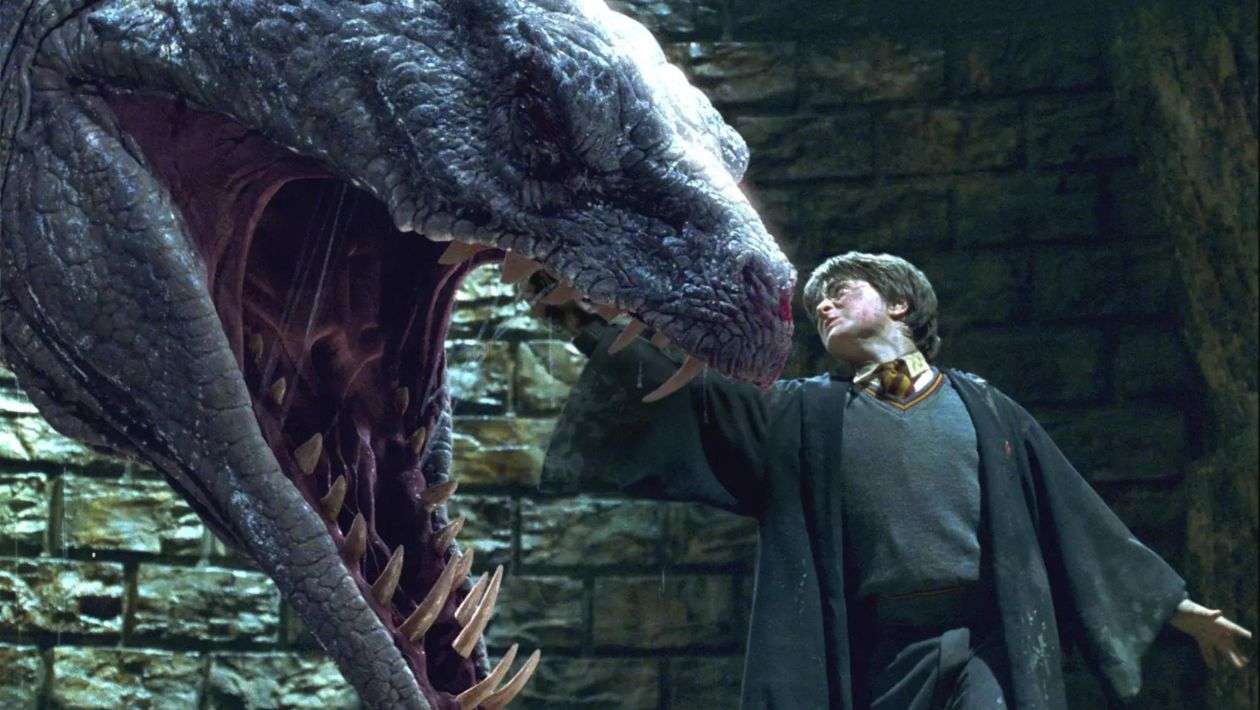 Harry Potter : pourquoi le héros est-il toujours un Horcruxe après s’être fait mordre par le Basilic ?