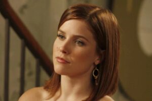 Les Frères Scott : Sophia Bush révèle qu&rsquo;un fan de la série l&rsquo;a traitée de « prostituée de la télé »