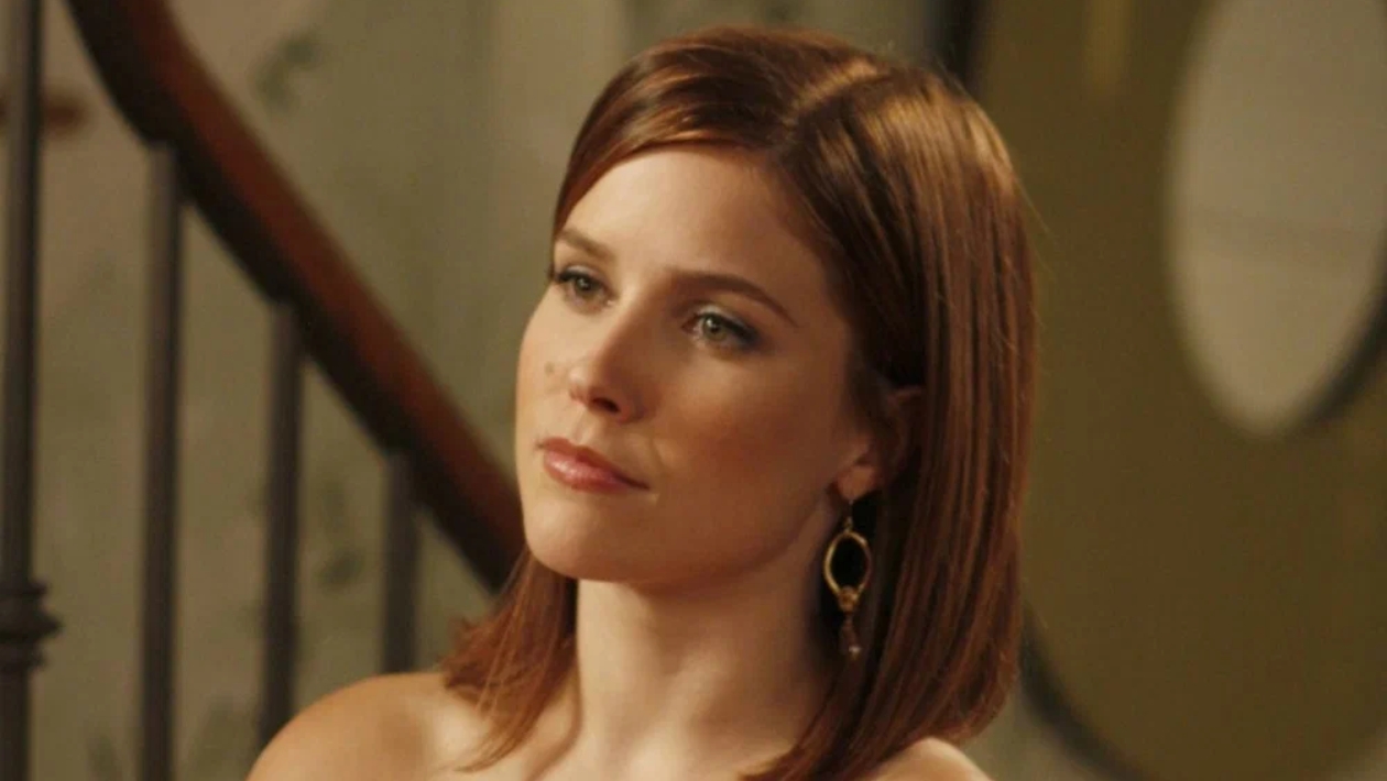 Les Frères Scott : Sophia Bush révèle qu&rsquo;un fan de la série l&rsquo;a traitée de « prostituée de la télé »