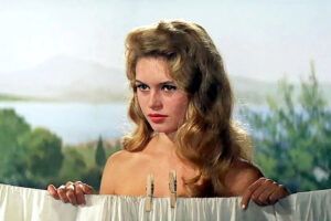 Quiz : sauras-tu retrouver ces 5 films de Brigitte Bardot en une image ?