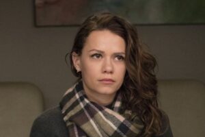 Les Frères Scott : Bethany Joy Lenz (Haley) révèle avoir fait partie d’une secte pendant 10 ans