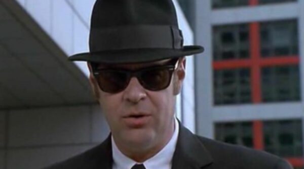 elwood-blues-les-blues-brothers-1