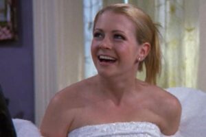 Melissa Joan Hart (Sabrina) en couple avec un acteur de séries des années 90, elle se confie