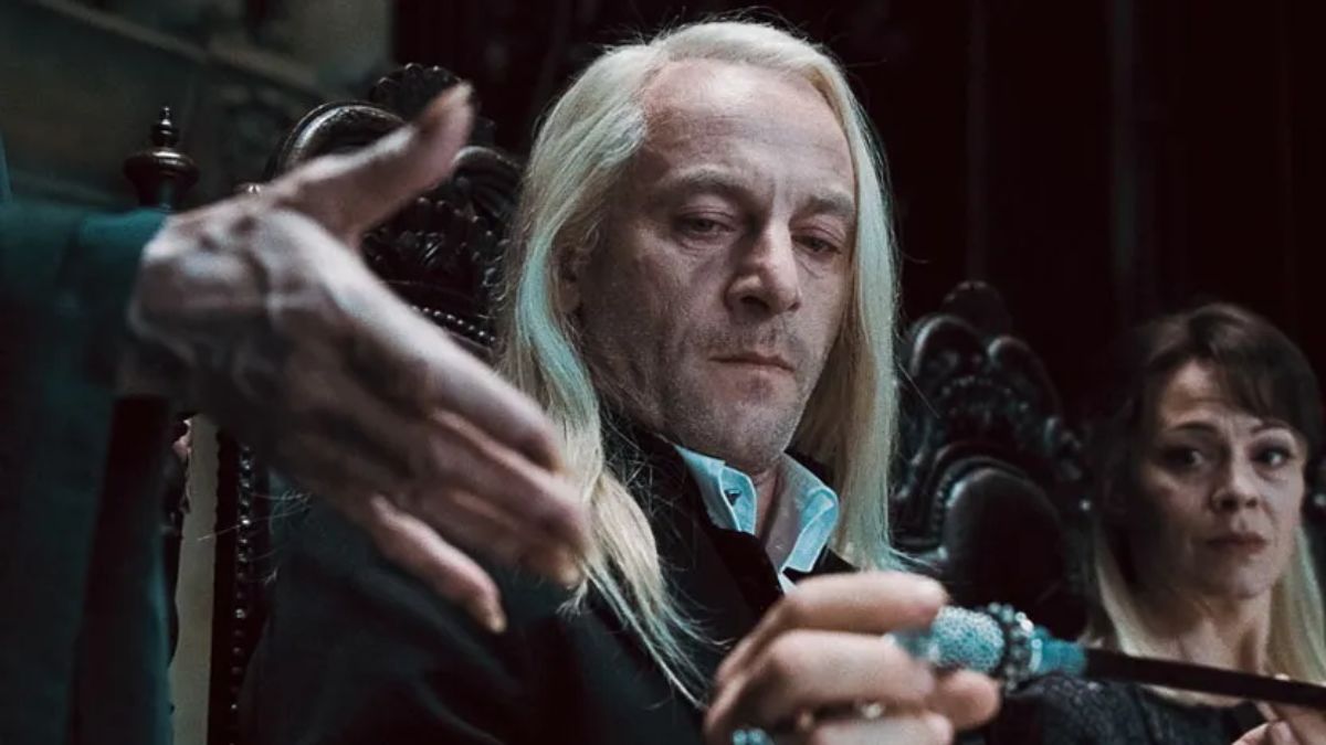 « Pas très amusant », « assez ennuyeux » : Jason Isaacs (Lucius Malefoy) balance sur le tournage de Harry Potter