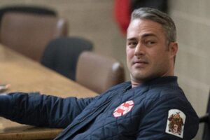 Chicago Fire : Taylor Kinney (Kelly Severide) reviendra dans la saison 12