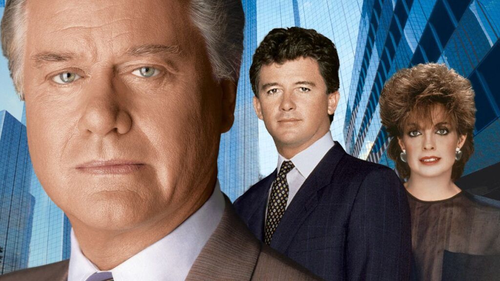 JR, Bobby et Sue Ellen Ewing dans la série Dallas.