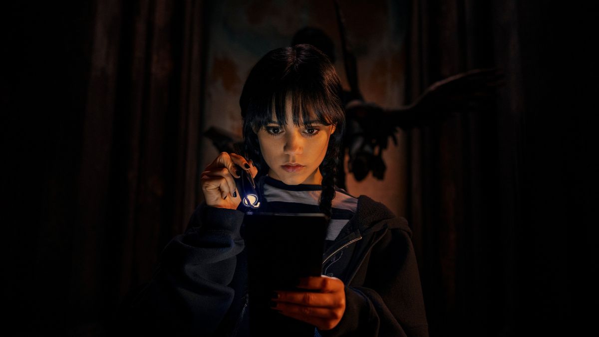 Mercredi : Jenna Ortega promet une saison 2 avec plus d&rsquo;action et d&rsquo;horreur