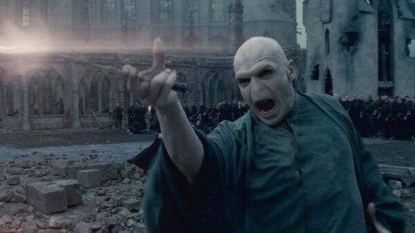 voldemort-baguette-sureau-harry-potter-et-les-reliques-de-la-mort-partie-2