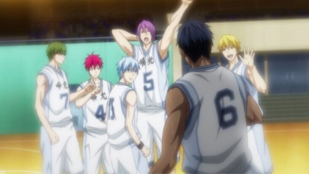 Les joueurs de la Génération Miracle du collège Teiko fêtant une victoire dans l'anime Kuroko's Basket