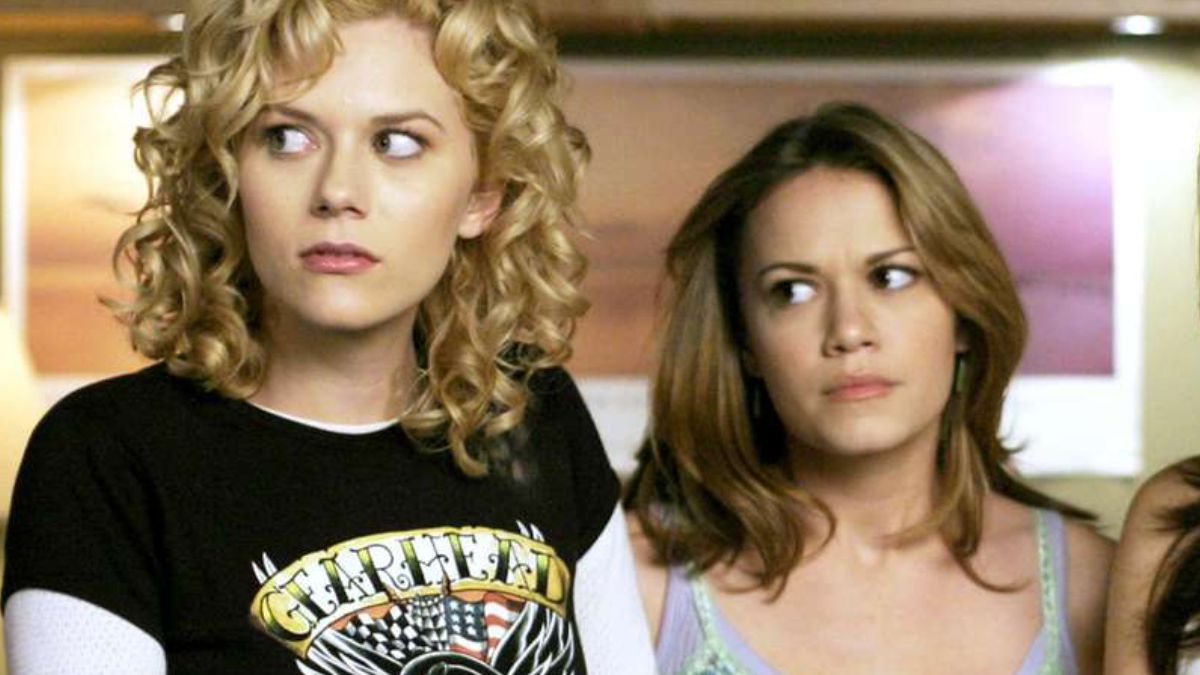 Les Frères Scott : des tensions entre Hilarie Burton et Bethany Joy Lenz ? Les fans pensent qu&rsquo;elles sont en conflit !