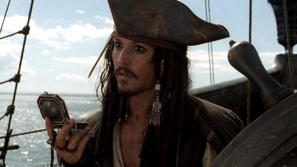 Johnny depp dans le rôle de jack sparrow dans pirates des caraïbes