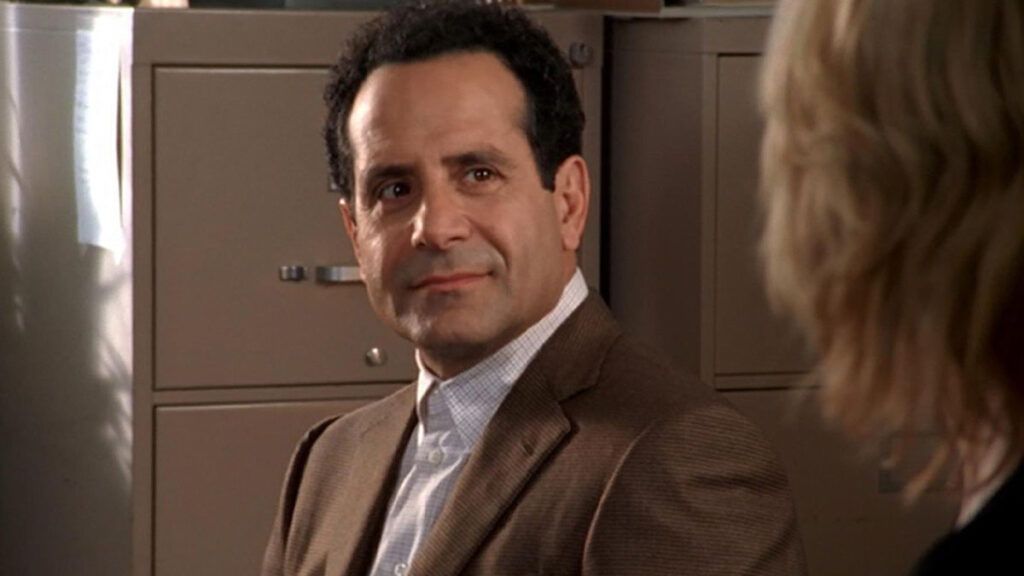 Tony Shalhoub incarne Adrian Monk