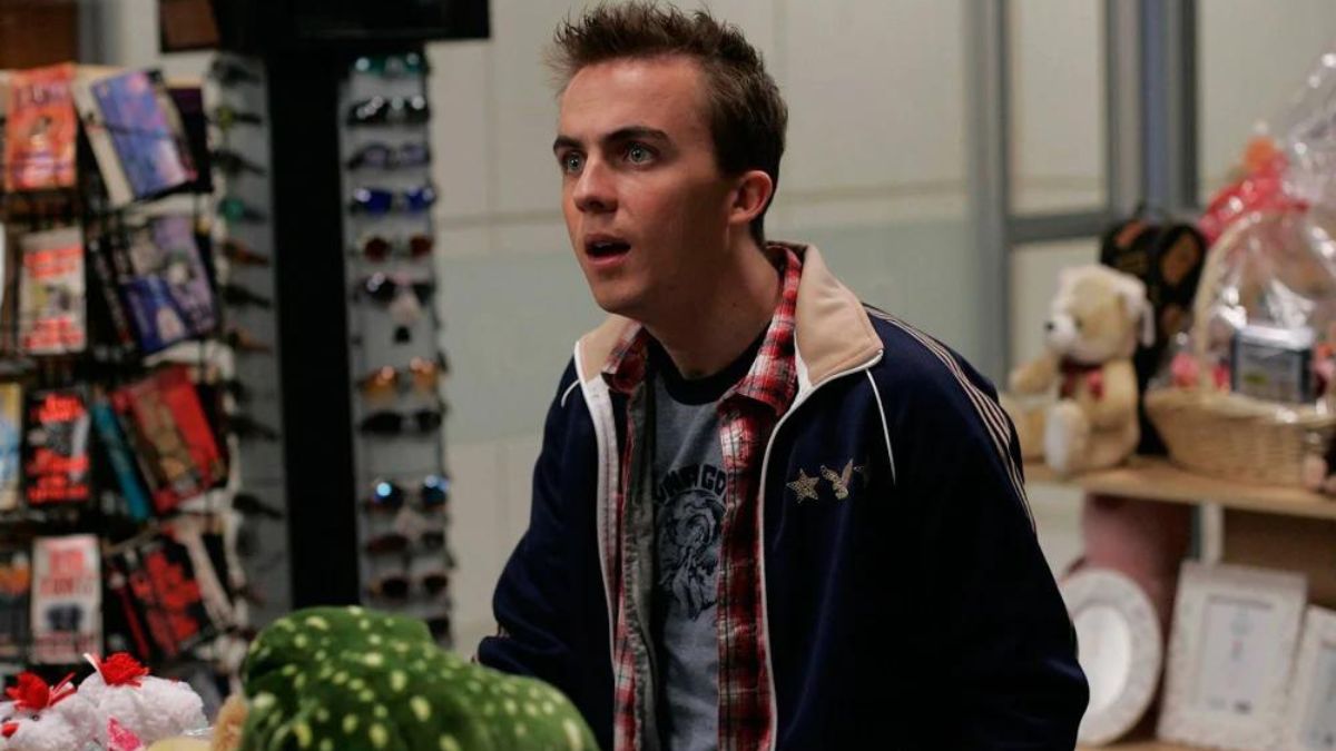 Malcolm : tensions sur le tournage ? Frankie Muniz explique pourquoi il n&rsquo;apparaît pas dans certains épisodes de la série