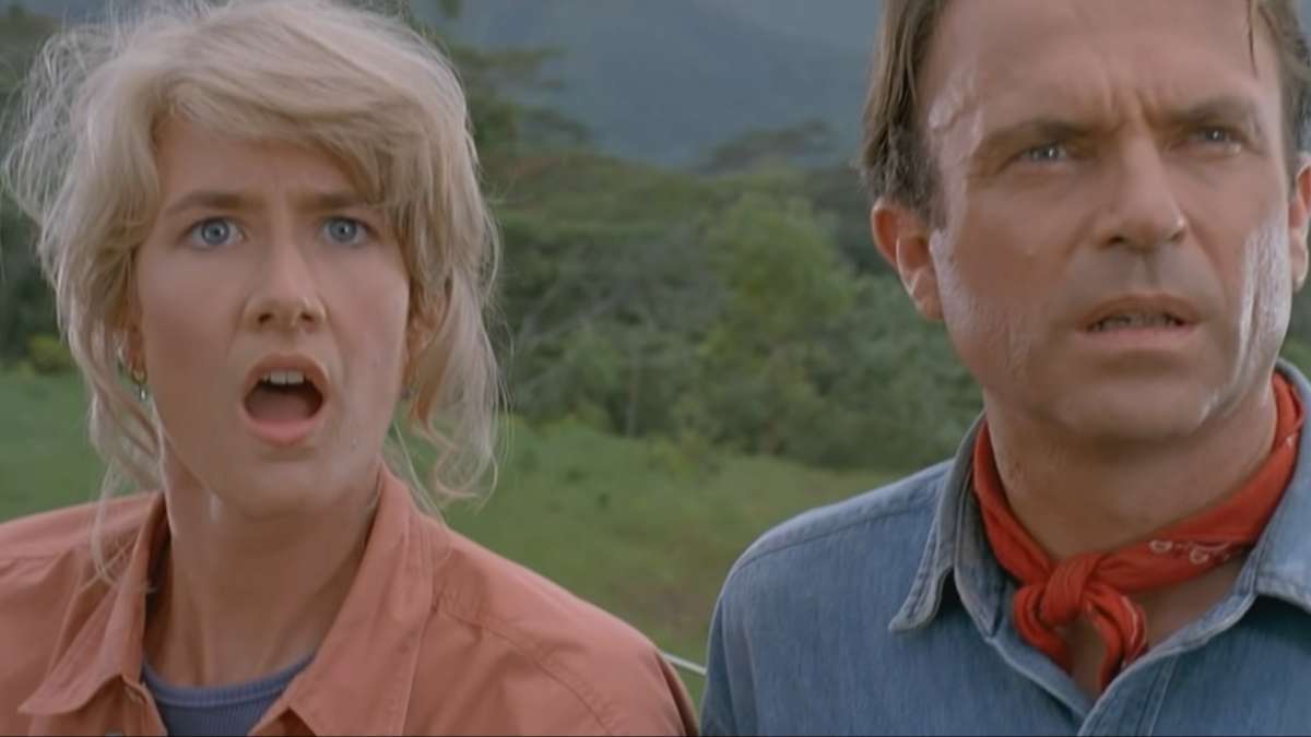 « C&rsquo;est totalement inapproprié ! » : pourquoi Laura Dern est-elle mal à l&rsquo;aise d&rsquo;avoir joué avec Sam Neil dans Jurassic Park ?