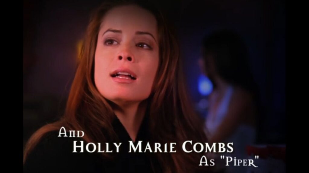 Holly Marie Combs dans le générique de la saison 4 de Charmed.