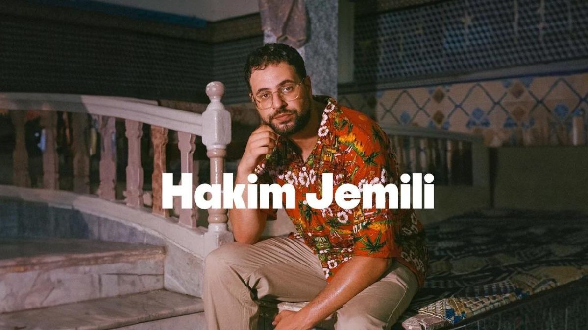 Hakim Jemili dans « Fatigué » : un spectacle drôle, intime et mordant