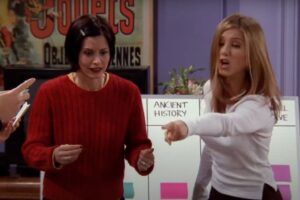 Friends : pourquoi l&rsquo;appartement de Monica est violet ?