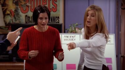 Friends : pourquoi l'appartement de Monica est violet ?