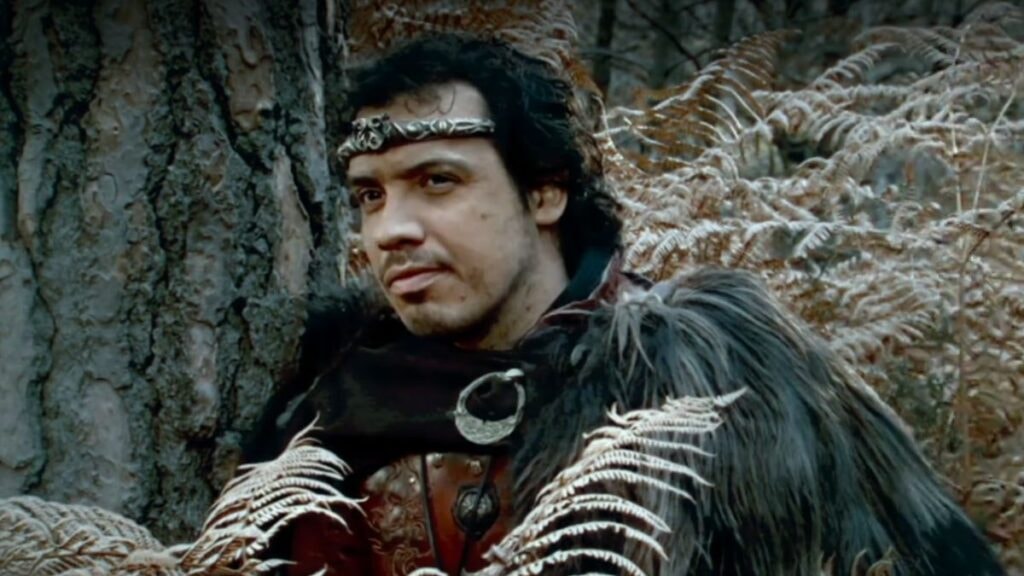 Arthur (Alexandre Astier) dans l'épisode Heat de Kaamelott