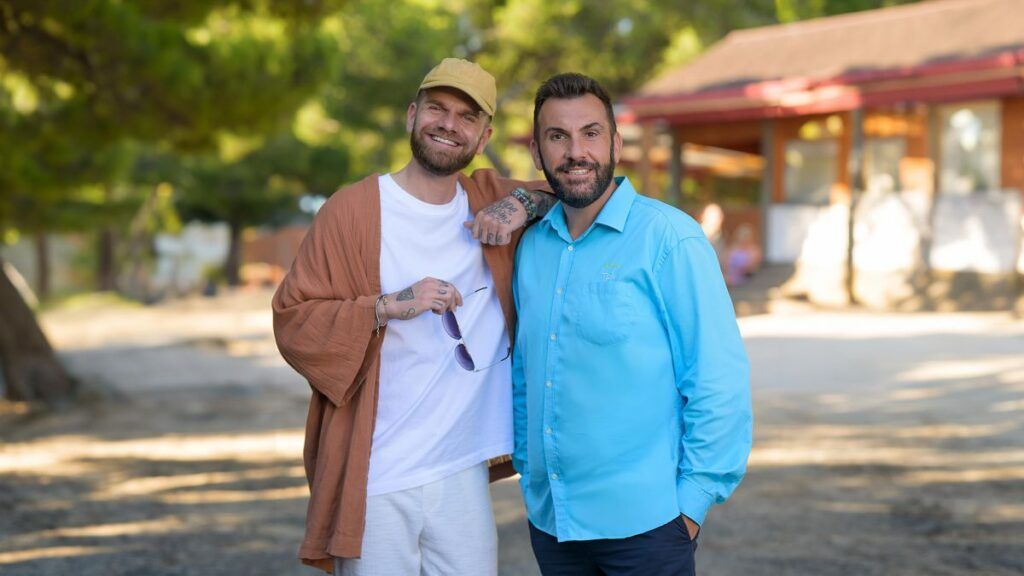 Laurent Ournac et Keen'V dans la saison 15 de Camping Paradis sur TF1.