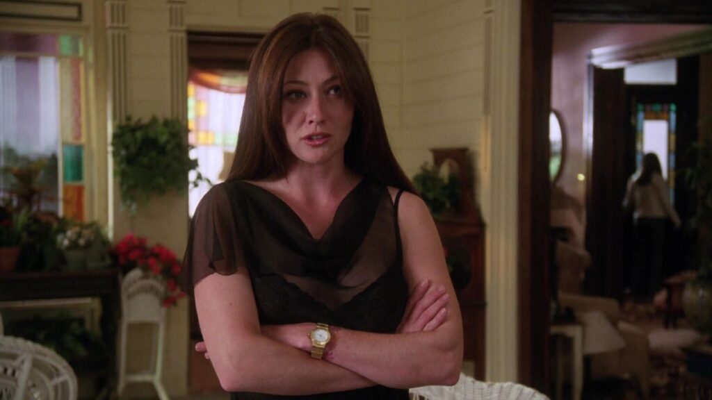 Prue Halliwell (Shannen Doherty) dans l'épisode 22 de la saison 3 de Charmed.