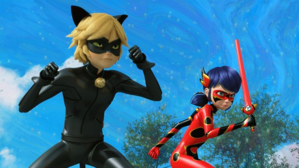 Ladybug et Chat Noir dans le dessin animé Miraculous.