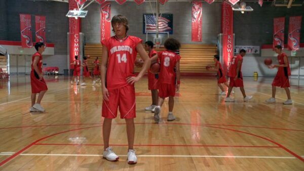 high school musical, troy bolton, terrain de basket, zac efron