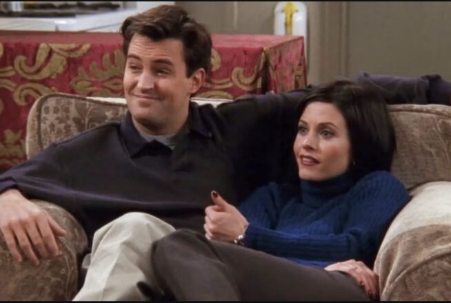 Seul quelqu&rsquo;un qui a vu 10 fois Friends aura 10/10 à ce quiz sur Chandler et Monica