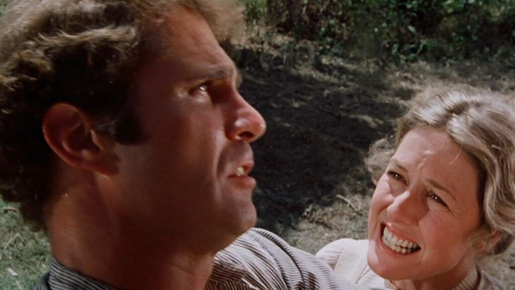 Chris Nelson (Gil Gerard) et Caroline Ingalls (Karen Grassle) dans La Petite Maison dans la Prairie.