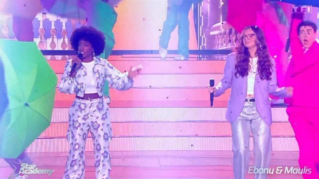 Maylis et Ebony en duo sur Happy de Pharrell Williams à la Star Academy 2024.