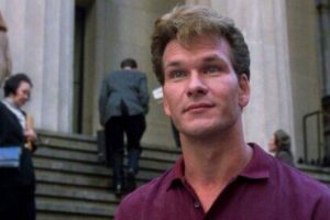 Tu sauves Sam dans Ghost si tu as 10/10 à ce quiz sur Patrick Swayze