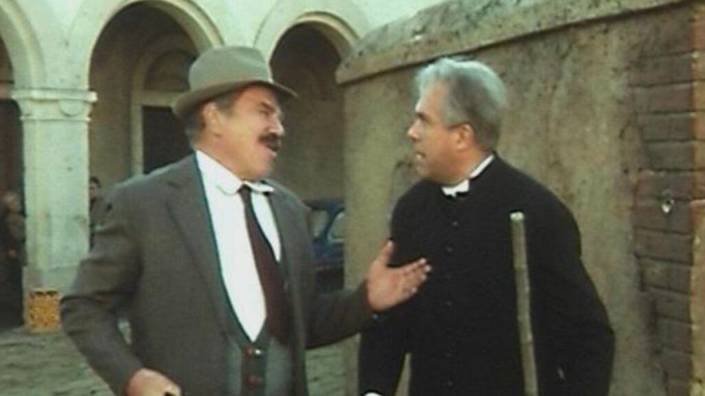 Gastone Moschin et Lionel Stander dans Don Camillo et les Contestataires.