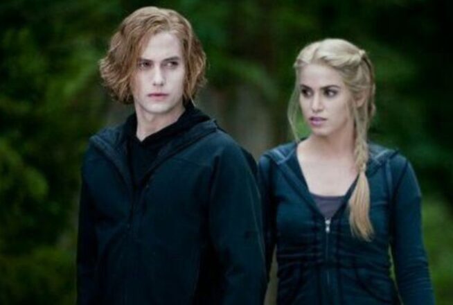 Twilight : pourquoi Rosalie et Jasper ne portent-ils pas le nom de famille Cullen ?