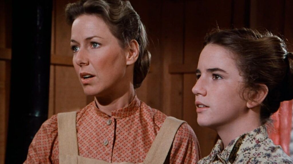 Caroline Ingalls (Karen Grassle) et Laura Ingalls (Melissa Gilbert) dans la saison 7 de La Petite Maison dans la Prairie.