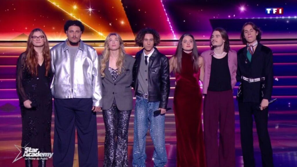 Maylis, Noah, Emma, Masséo, Julie, Thomas et Paul de la Star Academy 2024.