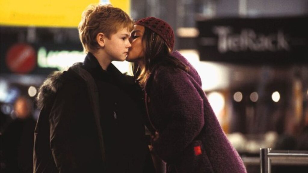 Sam et Joanna dans Love Actually