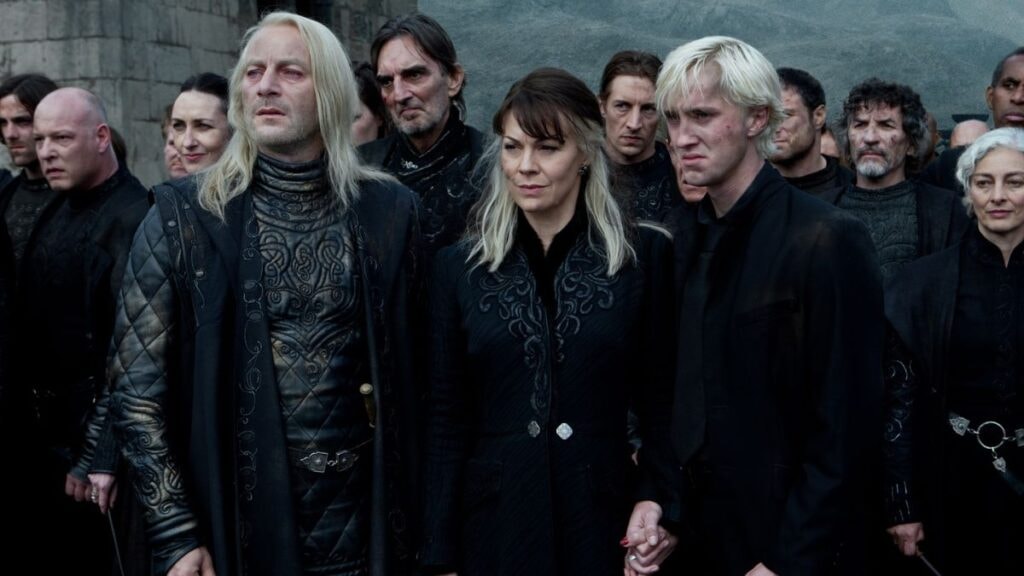 Lucius Malefoy, Narcissa Malefoy et Drago Malefoy dans Harry Potter et les reliques de la mort