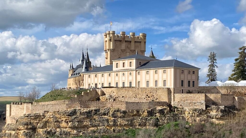 L'Alcazar de Ségovie en Espagne