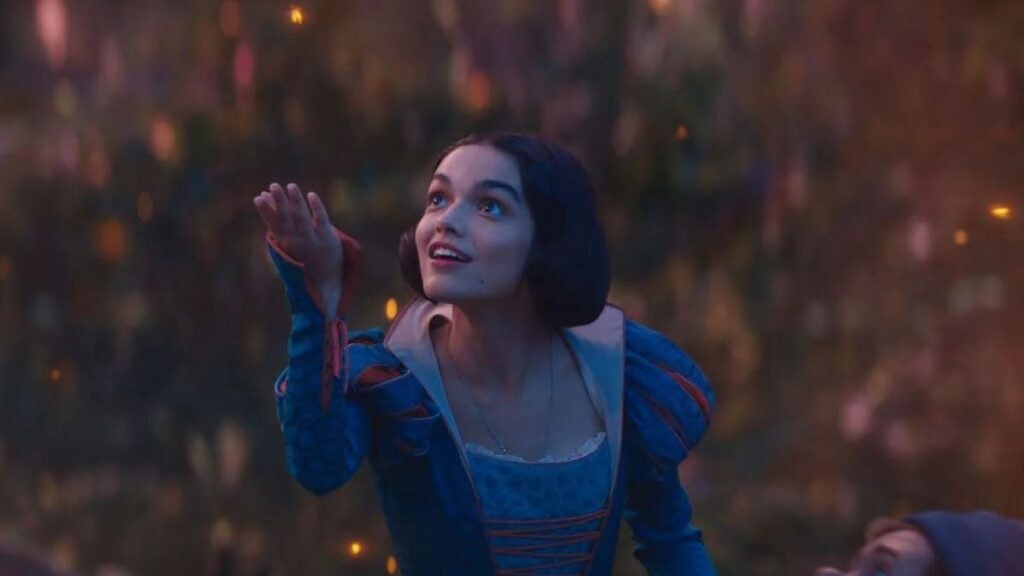 Blanche Neige est incarnée par Rachel Zegler dans le film live action