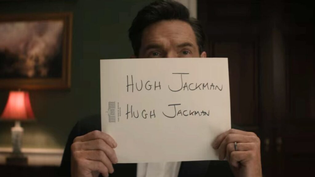 Hugh Jackman, joué par Justin Ellis-Johnson, dans la série La Résidence sur Netflix.